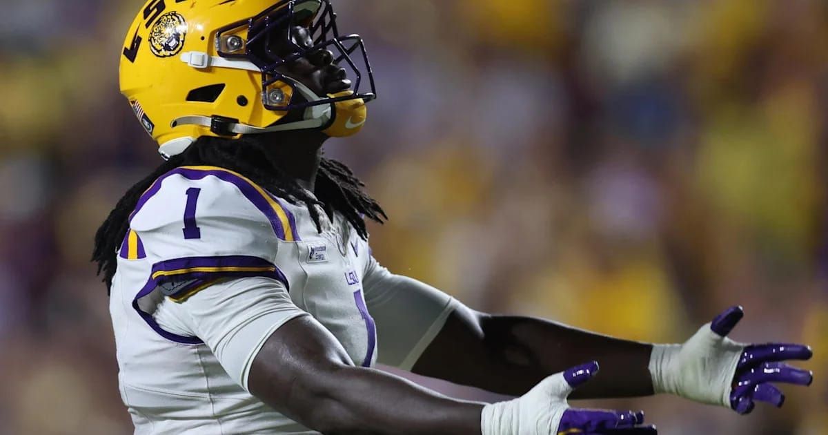 LSU defense ranks No. 1 in sacks, No. 3 in total yards through four weeks