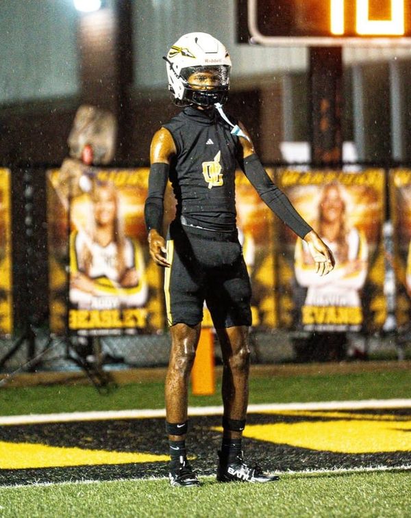 2029 Mississippi WR Jakylynn "Roc" Moody, the 6-1 Oak Grove HS speedster with 10.6 100m and 4.39 40 times,…