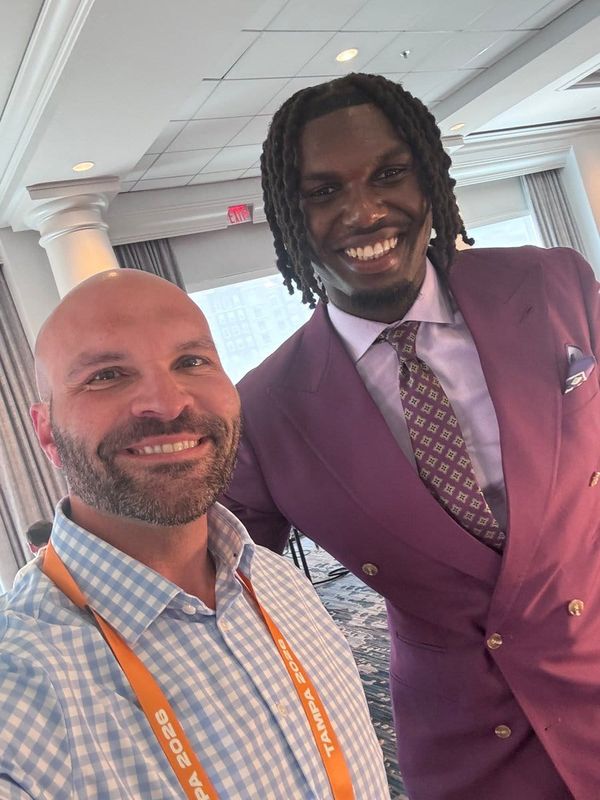 LSU football reps closed out SEC Media Days with an appearance on Matt Moscona's 104.5 ESPN show alongside…