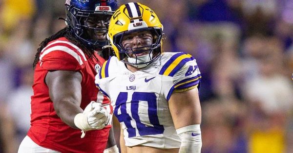 LSU linebacker Whit Weeks credited defensive coordinator Blake Baker's decision to stay as the decisive…