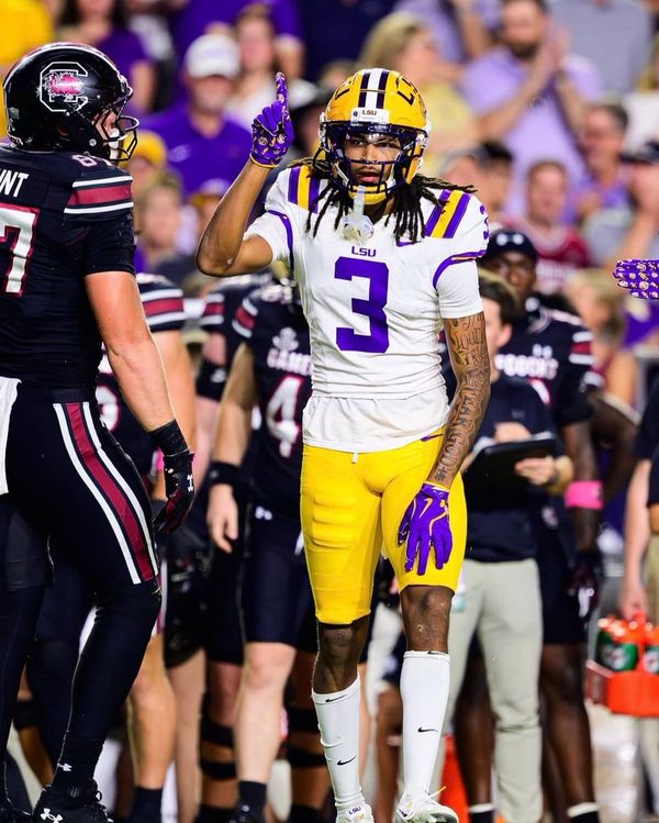 LSU sophomore CB DJ Pickett, the 2025 class's top cornerback recruit and former No. 3, has switched to No. 5