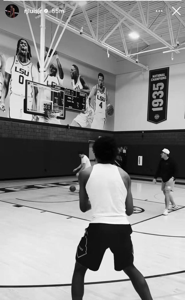 Former St. John's All-American and 2025 Big East Player of the Year RJ Luis Jr. is in Baton Rouge getting…