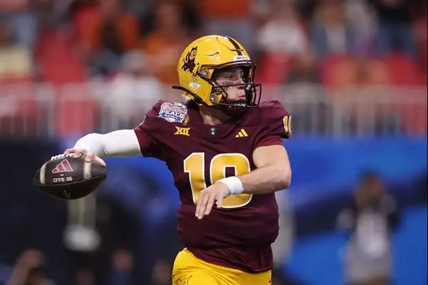 An anonymous SEC defensive coordinator set to face LSU this season assessed QB Sam Leavitt as a…