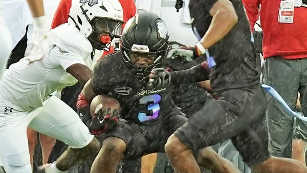 Five-star WR Easton Royal from New Orleans scheduled game-day visits to LSU on Sept