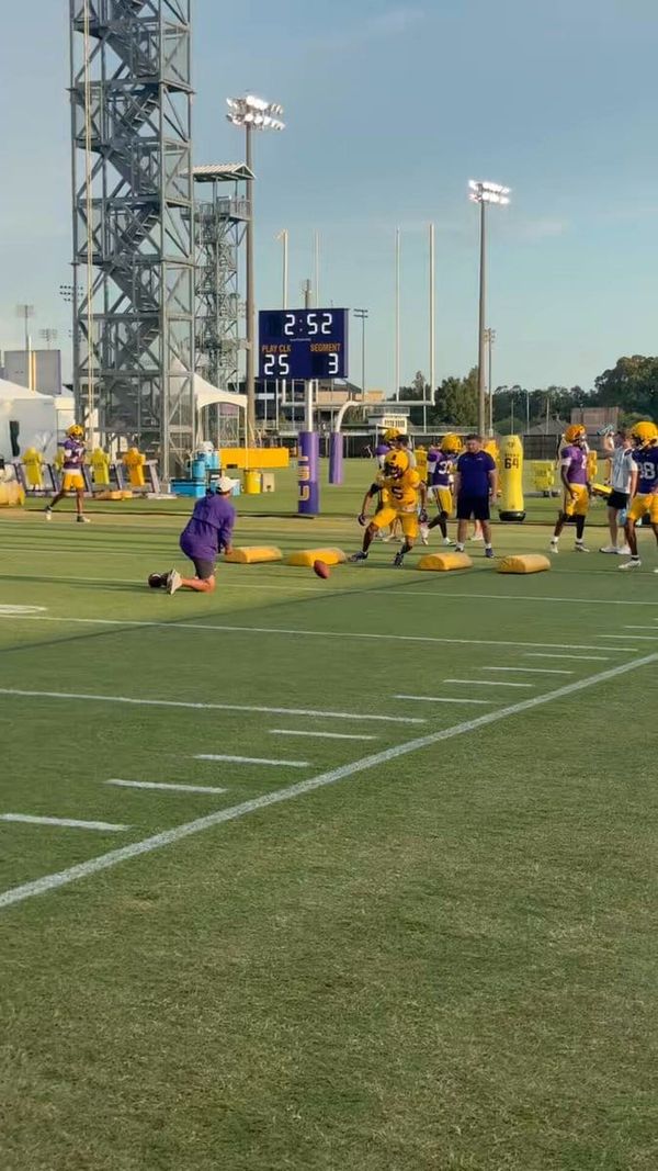 LSU's DJ Pickett wore a gold no-contact jersey in Tuesday's practice — a strictly precautionary step…