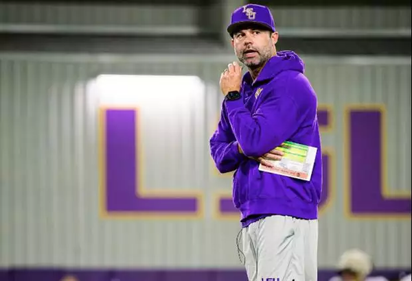 LSU defensive coordinator Blake Baker discussed his decision to return under Lane Kiffin and shared fall…