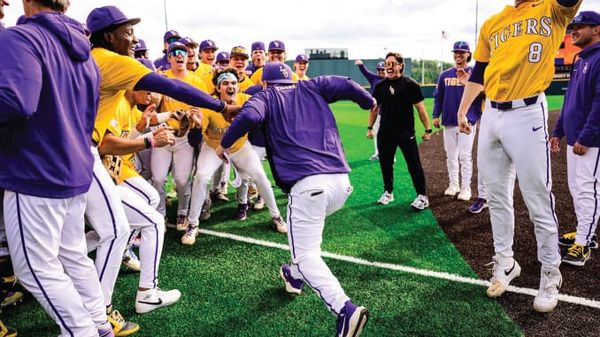 LSU baseball coach Jay Johnson will discuss 2027 signee Logan Schmidt on Tiger Rag Radio Tuesday — the…