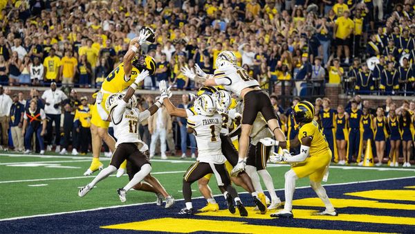 No. 9 Ole Miss beats No. 24 Louisville 41-38 on a walk-off 48-yard FG. Chambliss goes off after half. Music City Kickoff thriller. (AP / ESPN)
