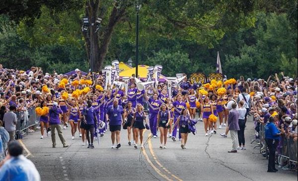 GAMEDAY: No. 10 LSU hosts No. 23 Texas A&M — 6:30 CT on ABC