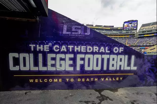 Marty Smith: LSU confirms Saturday vs Clemson is the most media/celebrity-credentialed game in Tiger Stadium history. Kiffin’s debut is going to be a circus in Death Valley. (ESPN)
