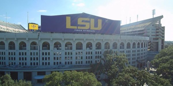 LSU Police remove four student protesters from Friday’s Board of Supervisors meeting over the handling of the rape allegation against football player Damien Shanklin