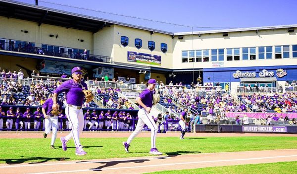 LSU baseball plays Samford in Biloxi today at 3 p.m., and five Tigers are on D1Baseball’s top 100 for the 2027 draft