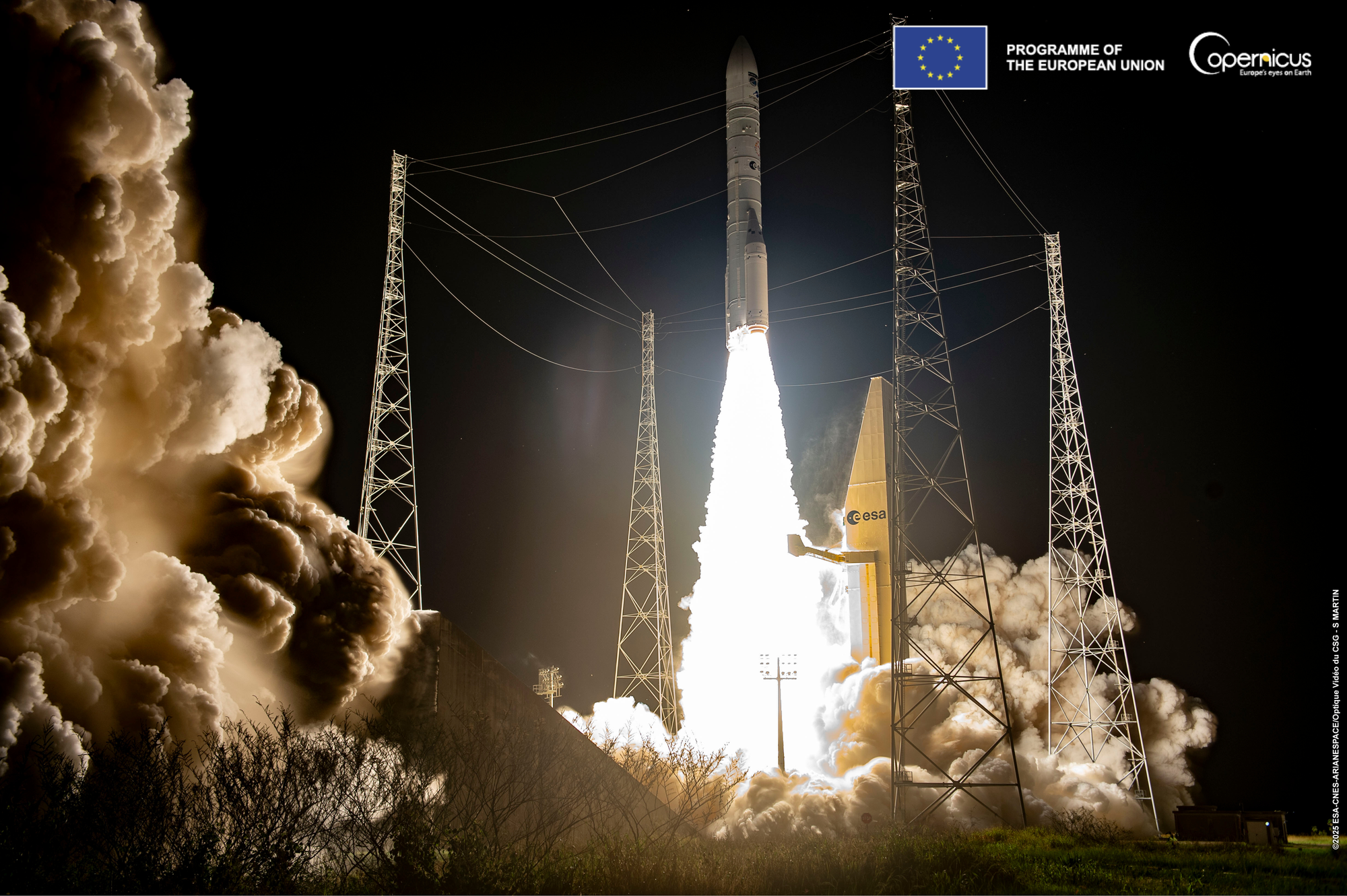 Visually-spectacular night launch of the Ariadne 6 rocket on August 12th. A tower of flame lights up clouds of vapour. Can this really help the environment?