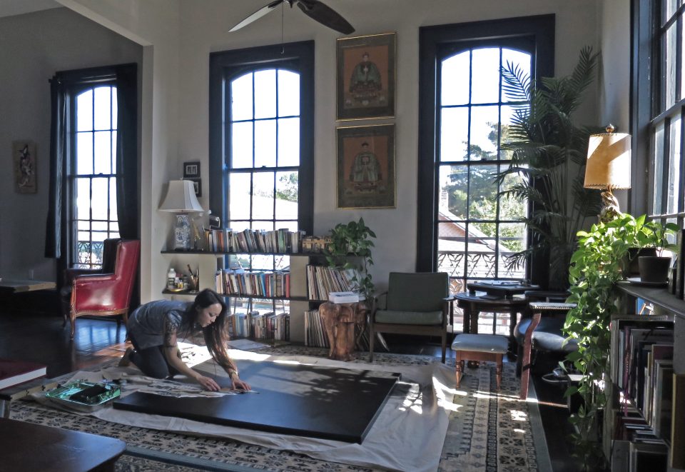 Pittsburgh-City-of-Asylum-writing-on-house-Huang-Xiang