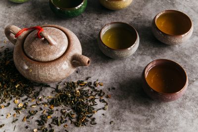 《鏡新聞》從國外紅回台灣 侍茶師以餐茶創造味蕾盛宴