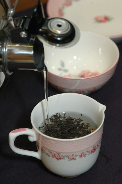 從茶館到Tea House：東西方茶文化交融的歷史軌跡