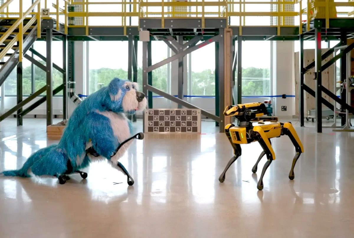 Meet Sparkles. The cutest dang robot ever.