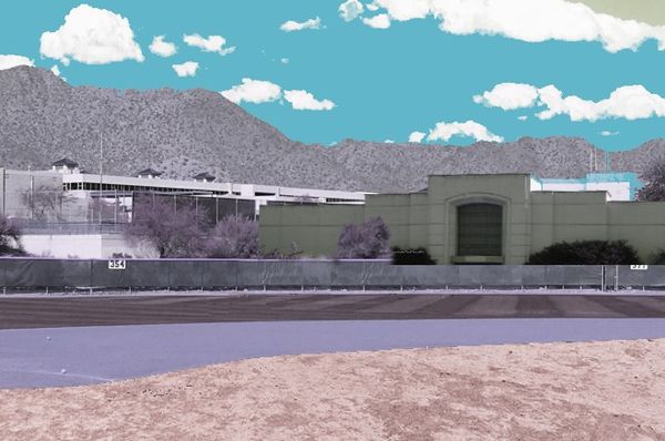 THE ALIEN LANDS ON EARTH AND DIES ALMOST IMMEDIATELY