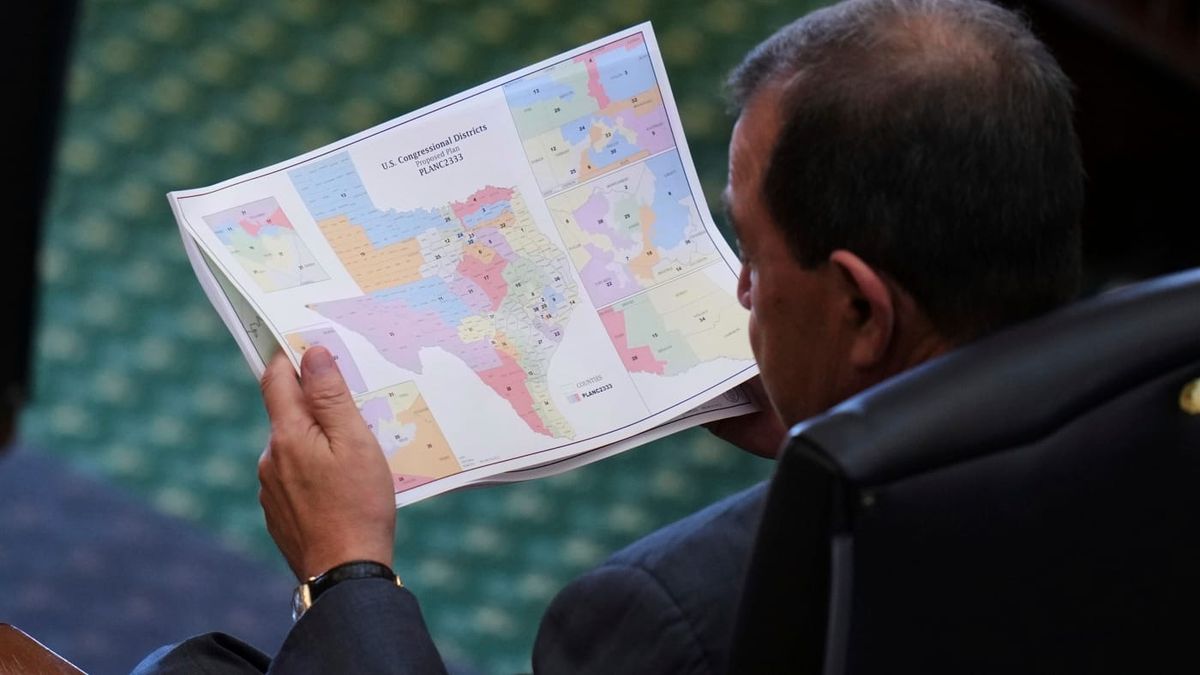 Supreme Court Allows Texas to Use Trump-Backed Map