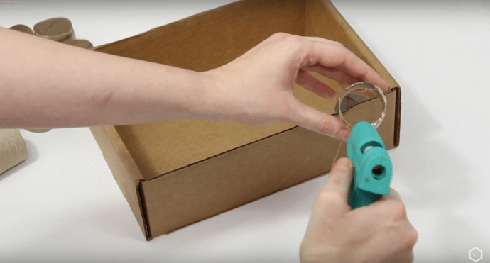 do it yourself cat toy