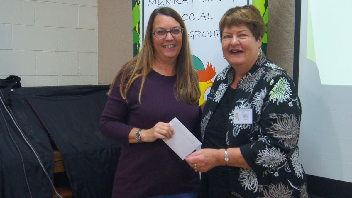 Social garden group learns about cacti and succulents