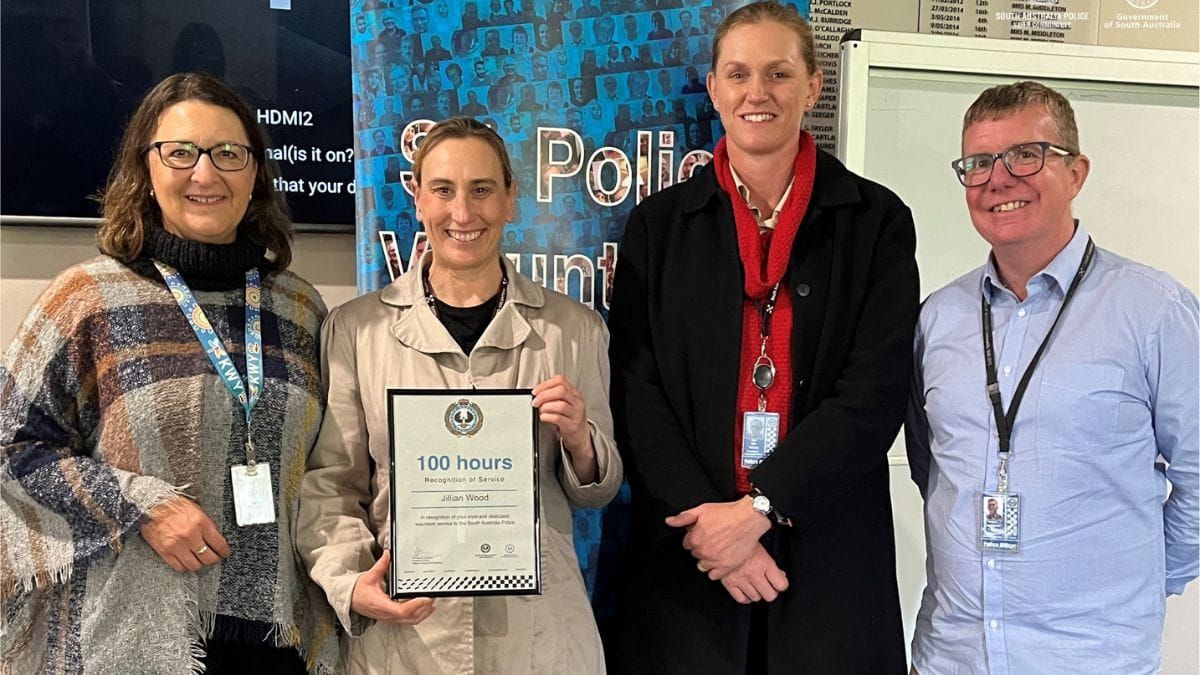 Murray Bridge police volunteer awarded for 100 hours of service