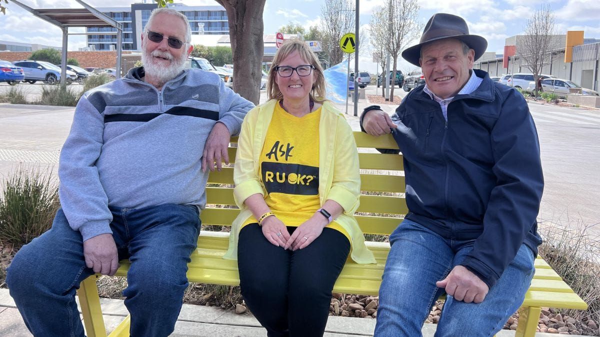 Start a conversation on Murray Bridge’s chatty bench
