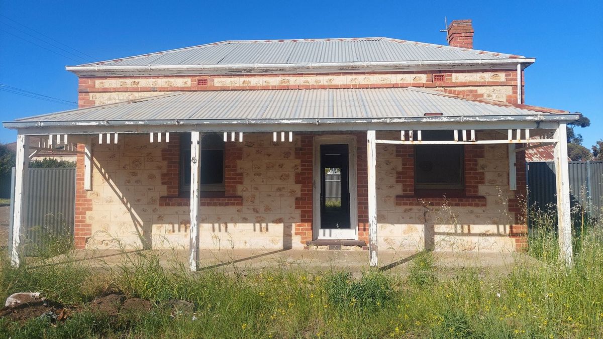 Why are there so many empty homes in the Murraylands?