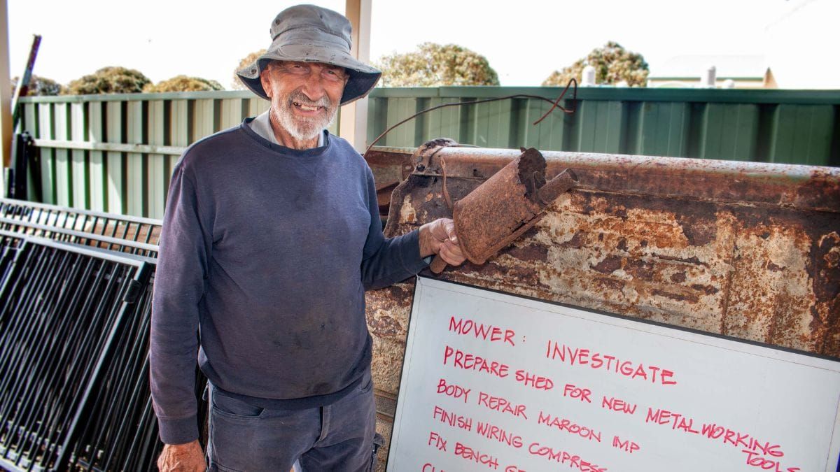 Men’s garage at Tailem Bend revs up mental health