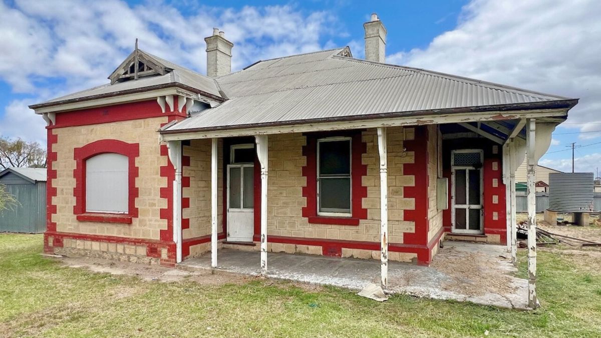 It’s official: Tailem Bend Station Master’s House will be taken over by community centre