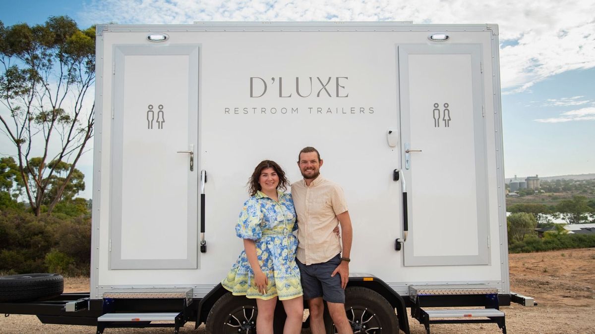 D’Luxe Restroom Trailers brings luxury wherever you need it