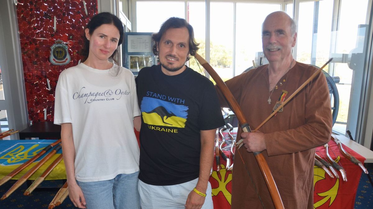 Veteran hobbyist helps Ukrainians stand un-bowed