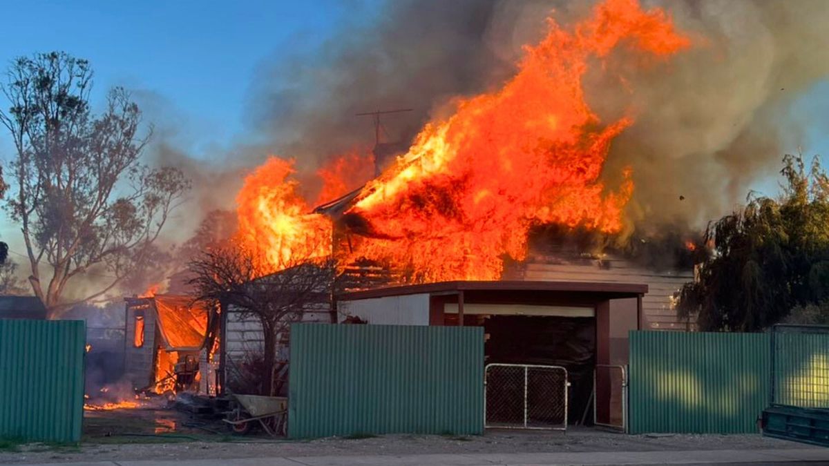 Tailem Bend home destroyed by fire