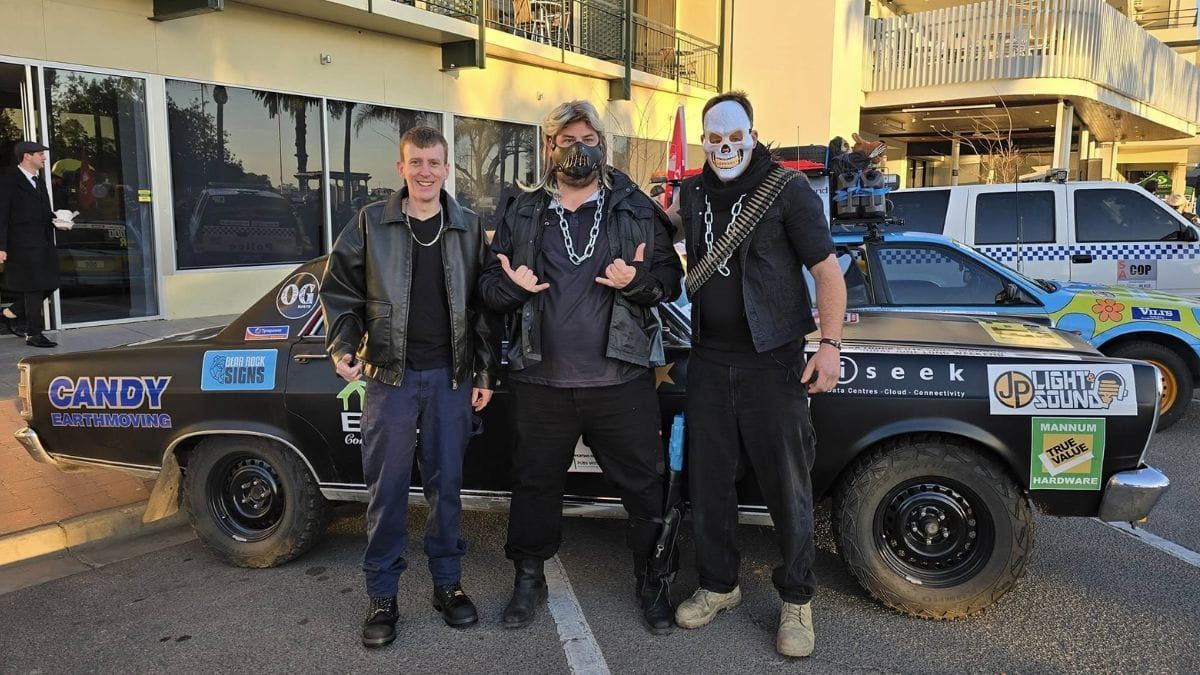 Mannum mechanics hit the road for 2025 Variety Bash