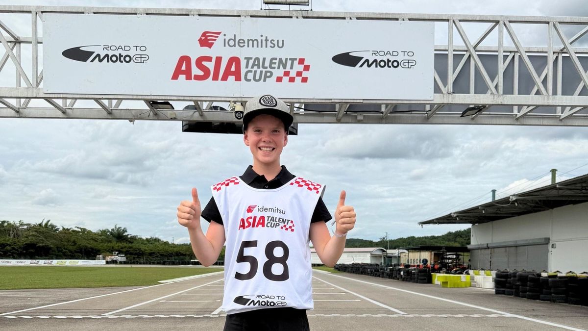 Sports reports: Rocket Ronny will race across Asia