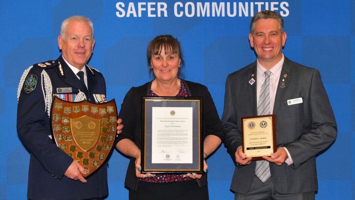 Mannum ferry driver wins bravery award for helping with arrest
