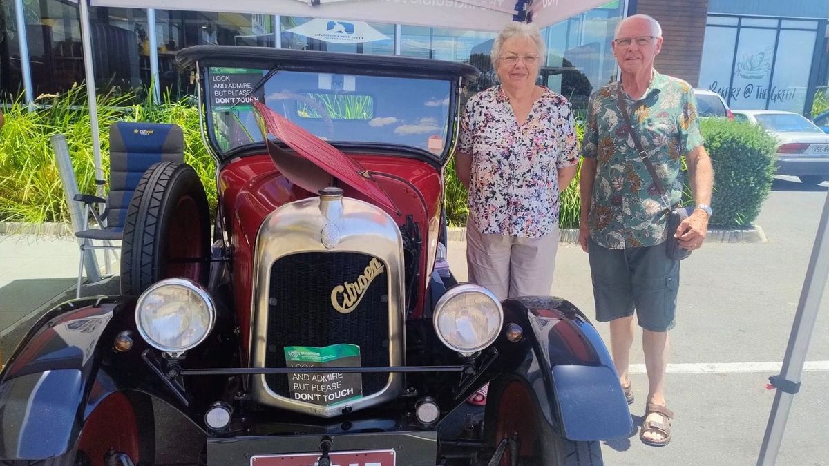 Century-old Bubsie the Citroen visits Murray Bridge