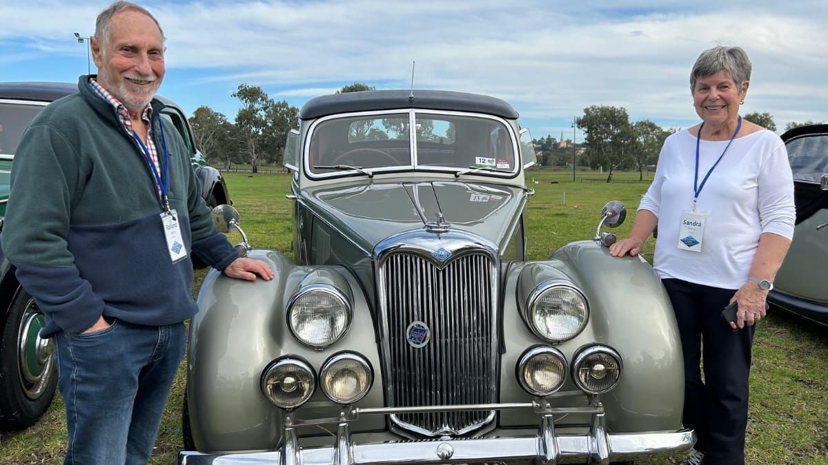Rileys rattle into Murray Bridge for national rally