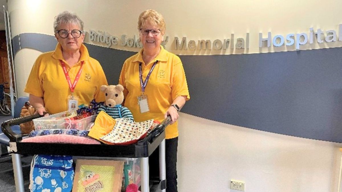Sun has been shining on Murray Bridge hospital volunteers for 20 years