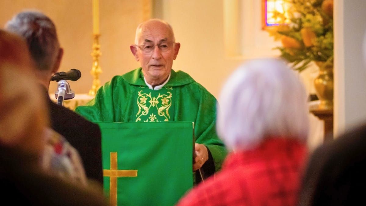 St Luke’s Anglican Church members celebrate 100 years at Tailem Bend