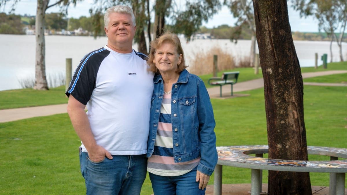 Murraylands foster carers celebrate a year with their girls