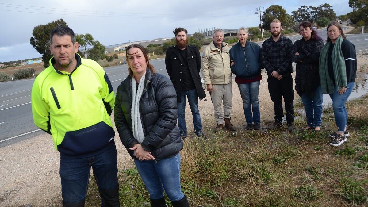 'People don't see the stop sign': Locals demand safety upgrades at Monarto intersection