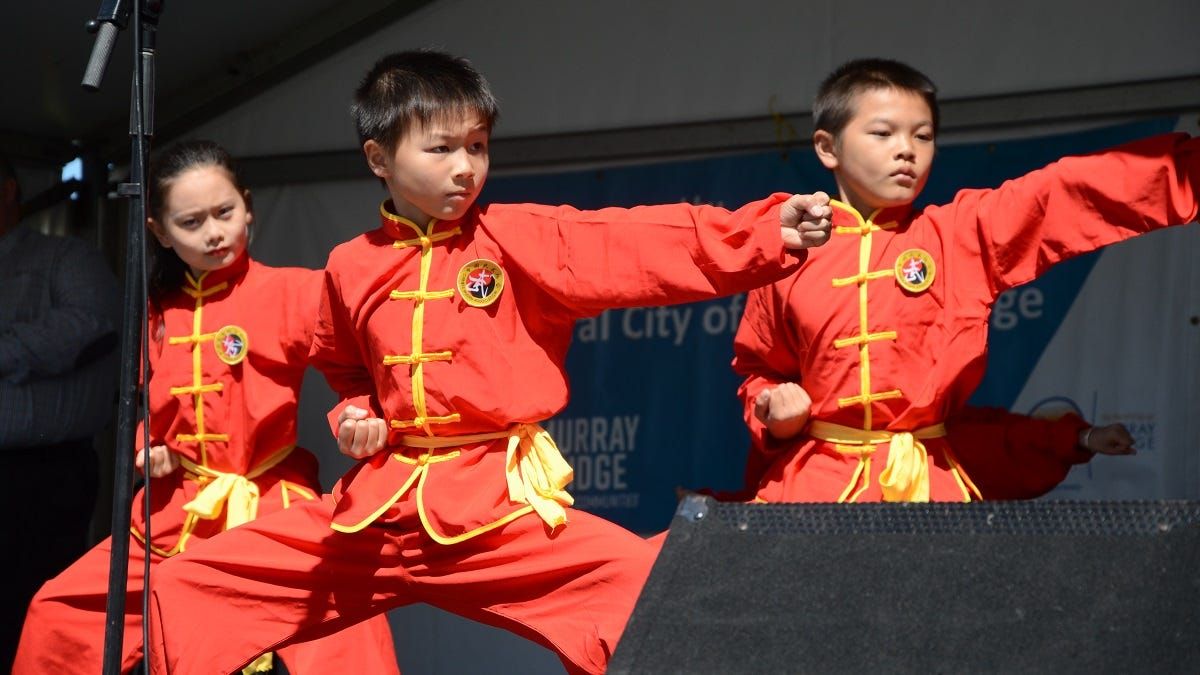 See the colour of the Murraylands Multicultural Yuntu-Walun Festival