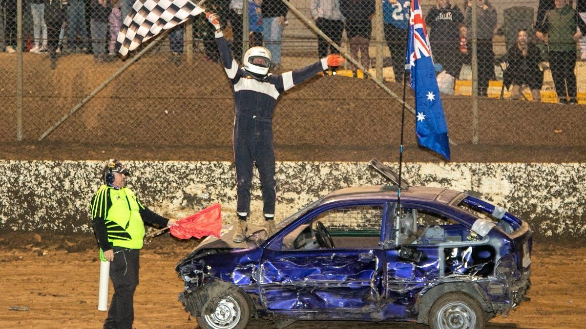 Sports reports: Demolition derby world record attempt falls juuust short