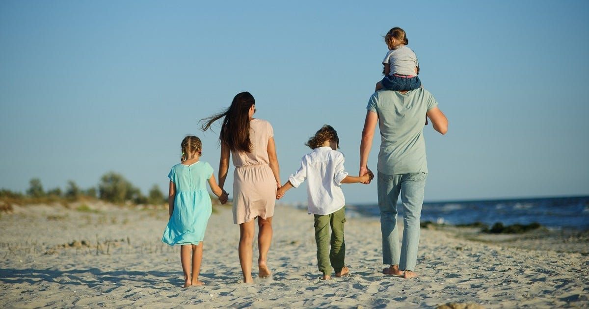 Should you and your partner consider a contract for wills?