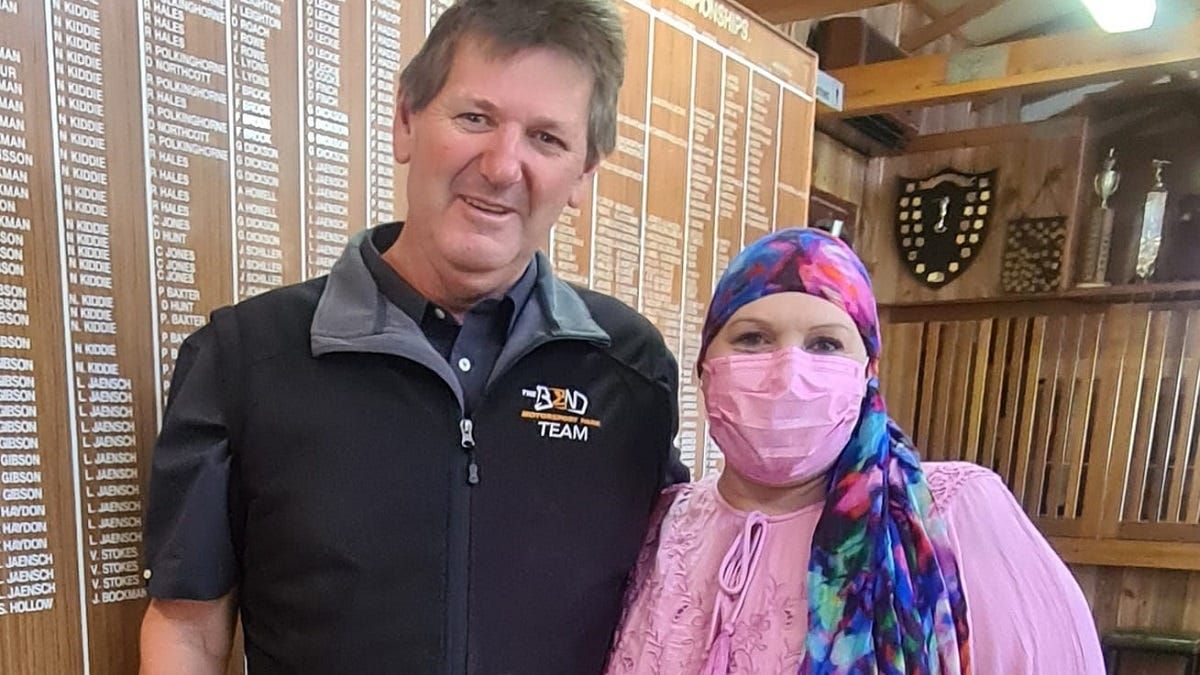 Morning tea at Tailem Bend raises $2300 for breast cancer patients