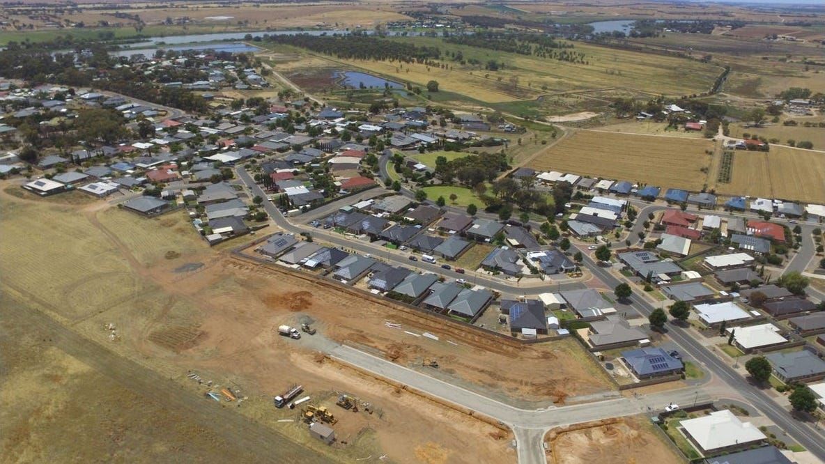 New school, 3000 houses envisioned in 20-year growth plan for Murray Bridge