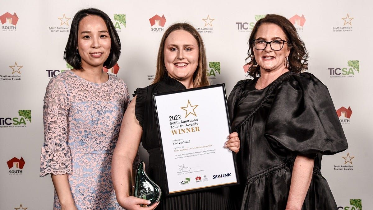 Murray Bridge university student, Monarto Safari Park strike gold at SA Tourism Awards