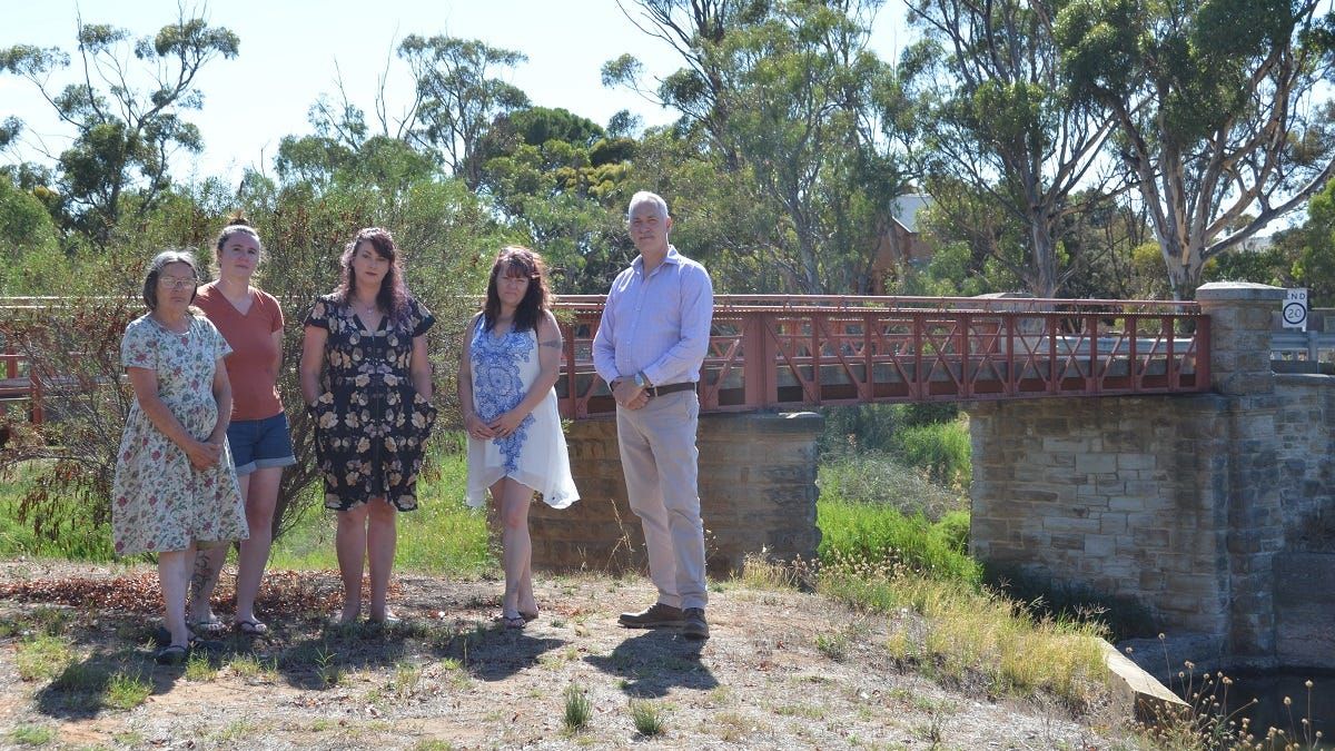 Callington parents cry out for an affordable school bus