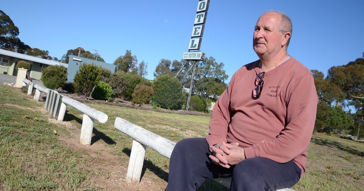 Motor inn owner grassed off about roadside dispute